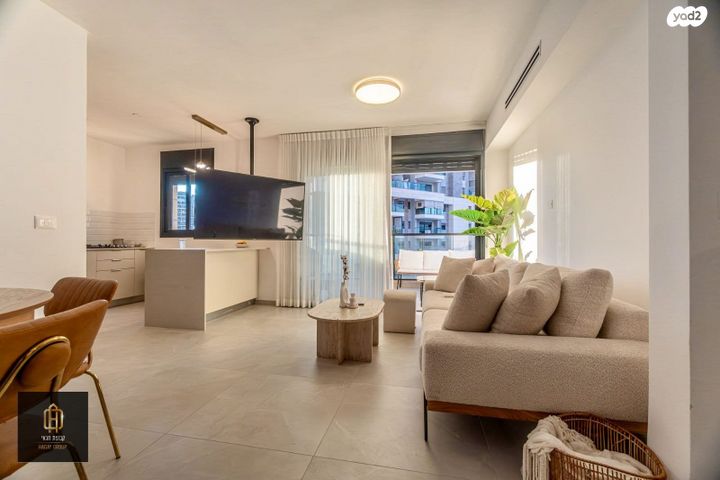 דירה, הברוש, פארק המושבה, באר יעקב