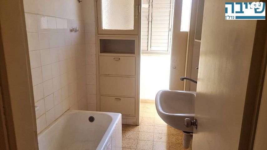 דירה, ישראל אהרוני, א' / צפון מזרח העיר, רחובות