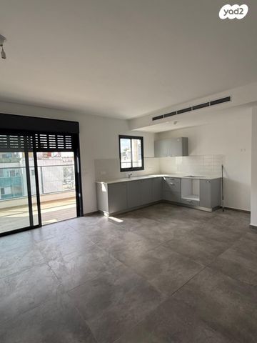 דירה, הרובע הבינלאומי, הרובע הבינלאומי, לוד