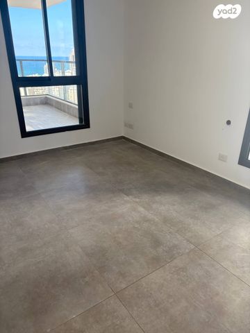 דירה, אמנון ליפקין שחק, נתניה