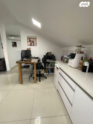 יחידת דיור, עזריקם