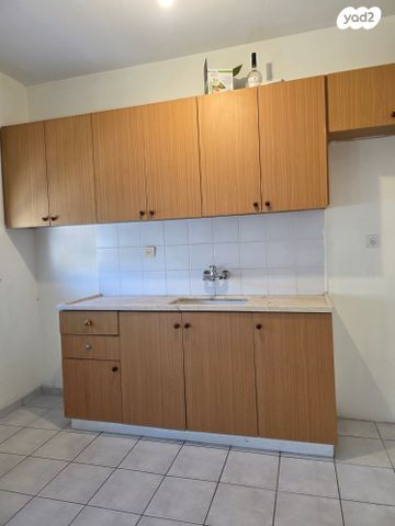 דירה, מדרגות צפת 7, הרצליה, חיפה