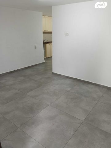 יחידת דיור, קול התור 2, אלקנה, אלקנה