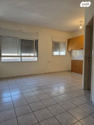 דירה, מדרגות צפת 7, הרצליה, חיפה