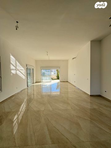 נווה שרון / שער העיר