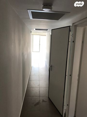 דירה, סירקין 28, פועלי הרכבת, גבעתיים