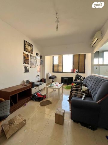 גיורא יוספטל 13