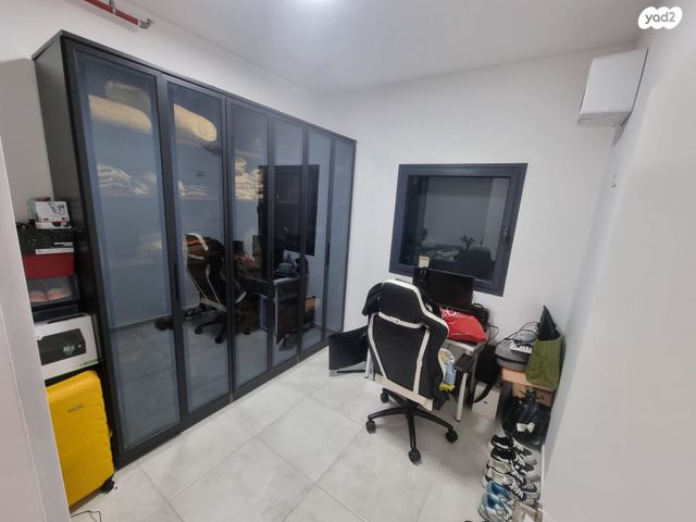 דירה, דרך מנחם בגין 158, מונטיפיורי, הרכבת, תל אביב יפו