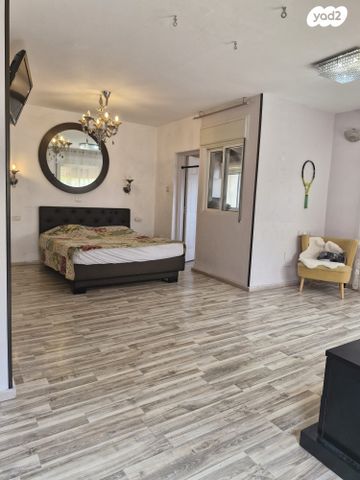 דו משפחתי, רמת ישי