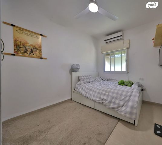 גג/ פנטהאוז, ש"י עגנון, קרית ים  א', קרית ים