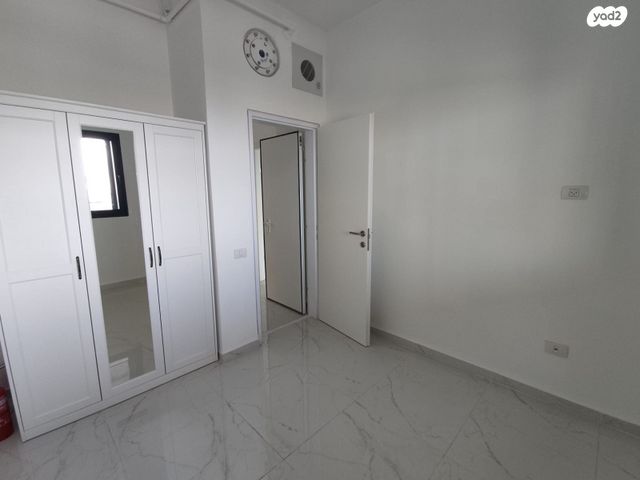 דירה, דרך מנחם בגין 158, מונטיפיורי, הרכבת, תל אביב יפו