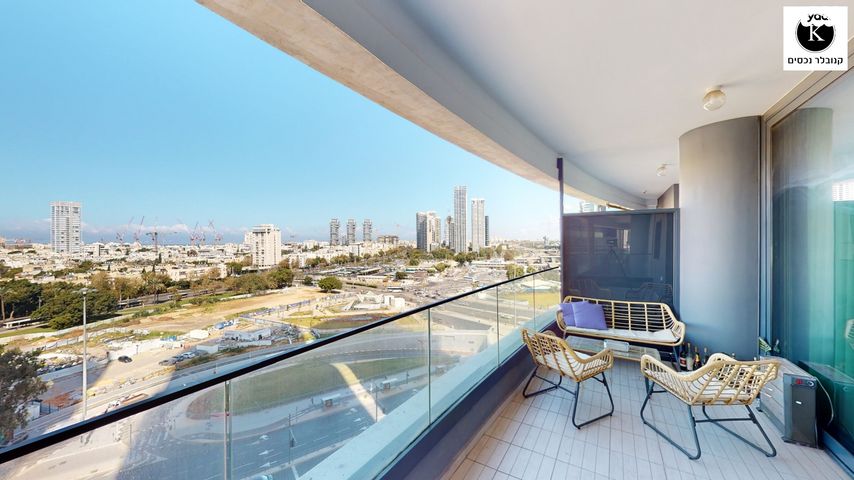 דרך מנחם בגין 158