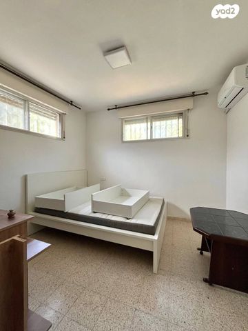 דירה, הגליל 16, ביאליק דרום, קרית ביאליק