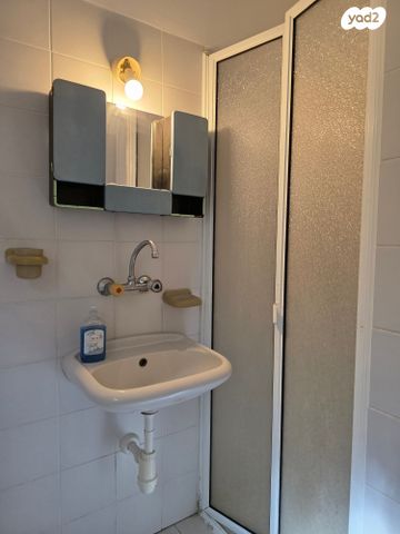 דירה, מדרגות צפת 7, הרצליה, חיפה