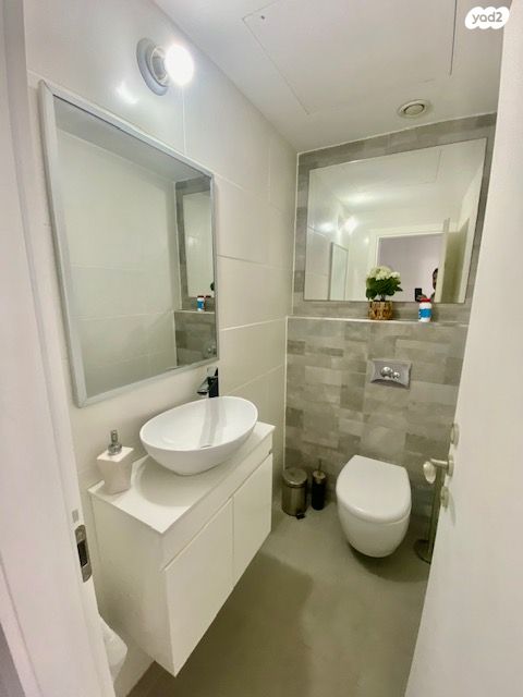 דירה, גרציאני יצחק 4, גני שרונה, קרית הממשלה, תל אביב יפו