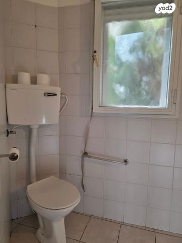 דירה, מדרגות צפת 7, הרצליה, חיפה