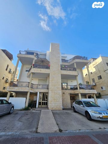 גג/ פנטהאוז, ש"י עגנון, קרית ים  א', קרית ים