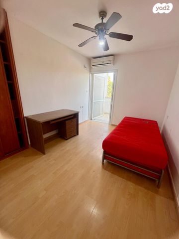 דירה, התותחנים, כפר סבא