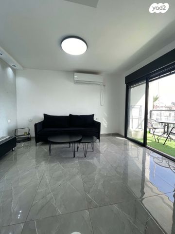 דירה, ז'בוטינסקי 9, גבעה א', שביט, קרית אתא