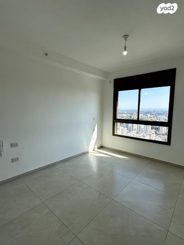 דירה, בורוכוב 3, צפון מערב מרכז העיר, נתניה