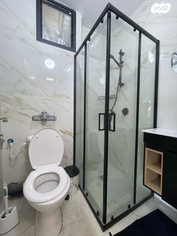 דירה, ז'בוטינסקי 9, גבעה א', שביט, קרית אתא