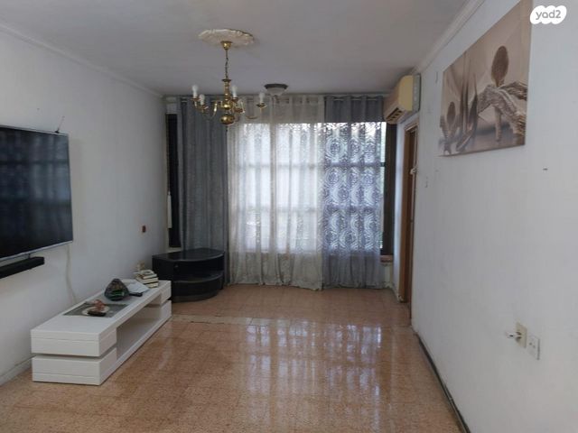 יצחק בן צבי 48