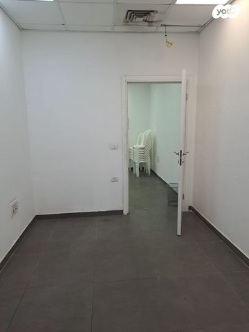 משרדים, אגריפס, מחנה יהודה - לב העיר, ירושלים