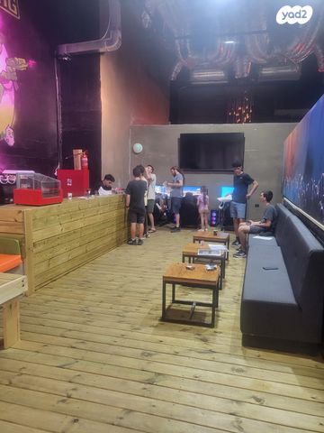 חנויות/ שטח מסחרי, דם המכבים, שאר העיר, מודיעין מכבים רעות