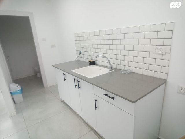 משרדים, עפולה