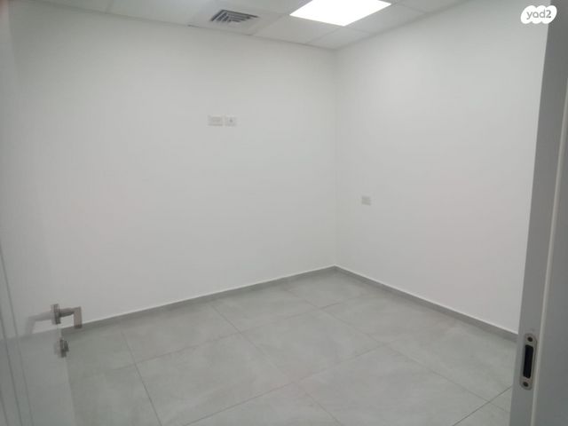 משרדים, עפולה