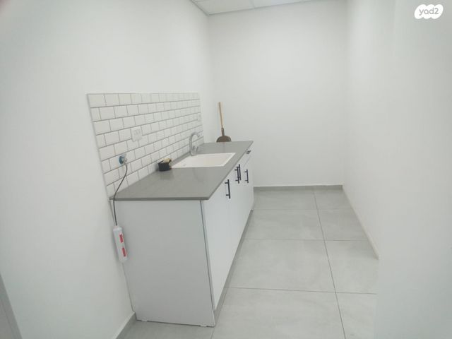 משרדים, עפולה