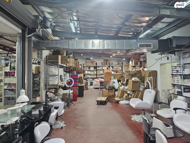 חנויות/ שטח מסחרי, אזור תעשיה א, חולון