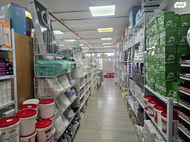 חנויות/ שטח מסחרי, אזור תעשיה א, חולון