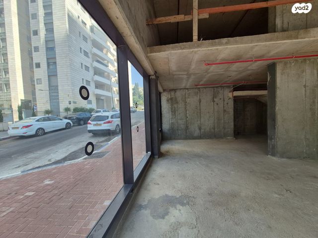 חנויות/ שטח מסחרי, א' / צפון מזרח העיר, רחובות