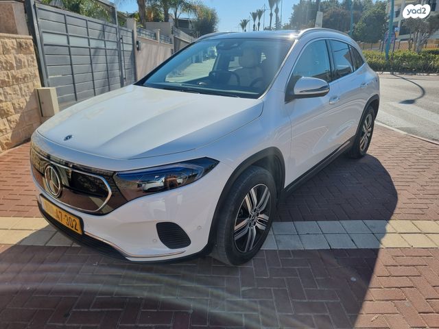 מרצדס-בנץ EQA