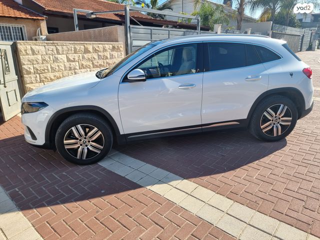 מרצדס-בנץ EQA