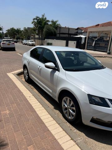 סקודה אוקטביה