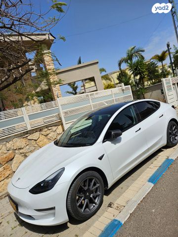 מודעת רכב טסלה מודל 3