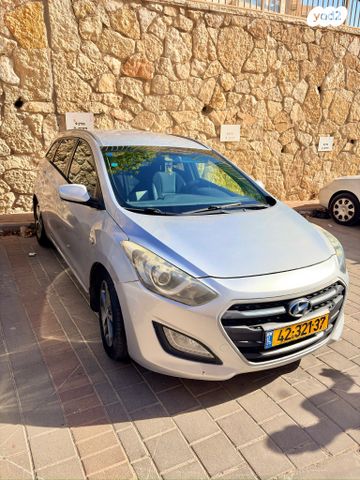 יונדאי i30