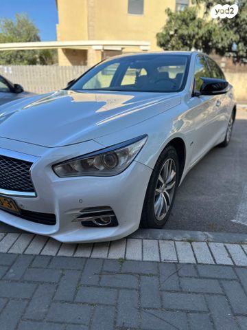 אינפיניטי Q50