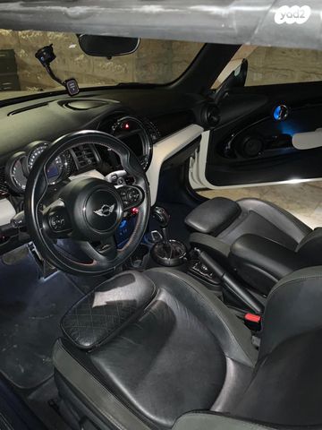 מודעת רכב מיני קופר