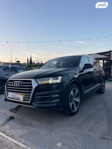 מודעת רכב אאודי Q7