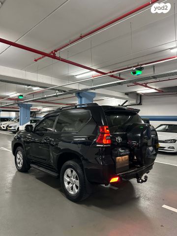 טויוטה לנד קרוזר