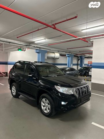 טויוטה לנד קרוזר