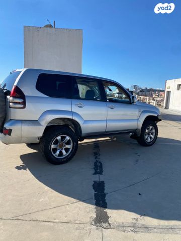 טויוטה לנד קרוזר