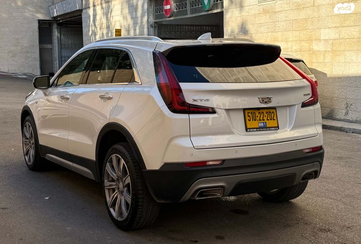קאדילק XT4