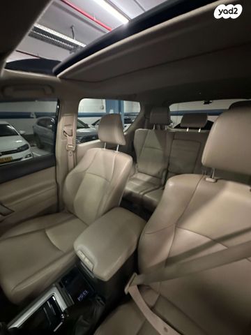 טויוטה לנד קרוזר