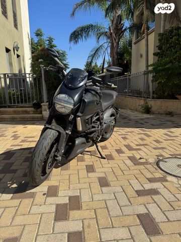 מודעת רכב דוקאטי דיאבל קרבון