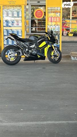 מודעת רכב דוקאטי פניגאלה V4S