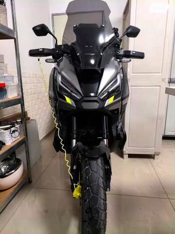 הונדה X-ADV750